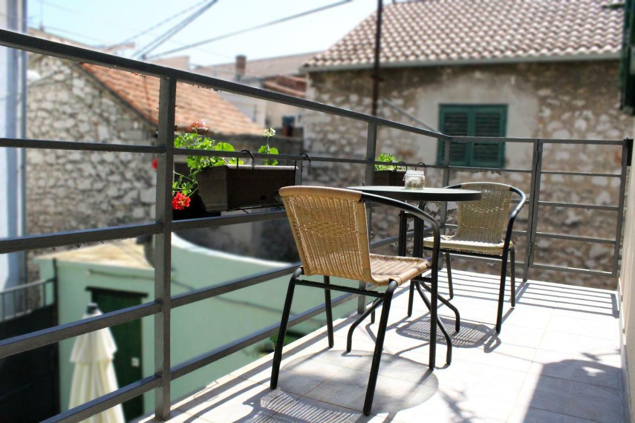 Apartment Karega Σίμπενικ Εξωτερικό φωτογραφία