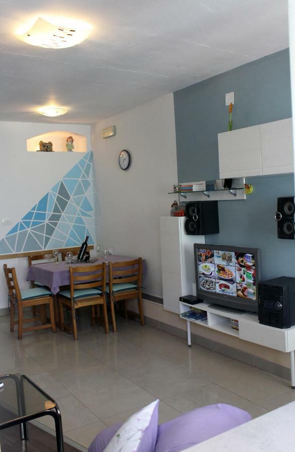 Apartment Karega Σίμπενικ Εξωτερικό φωτογραφία