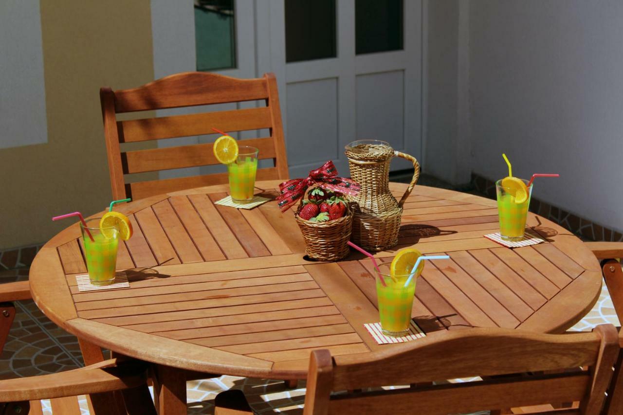 Apartment Karega Σίμπενικ Εξωτερικό φωτογραφία